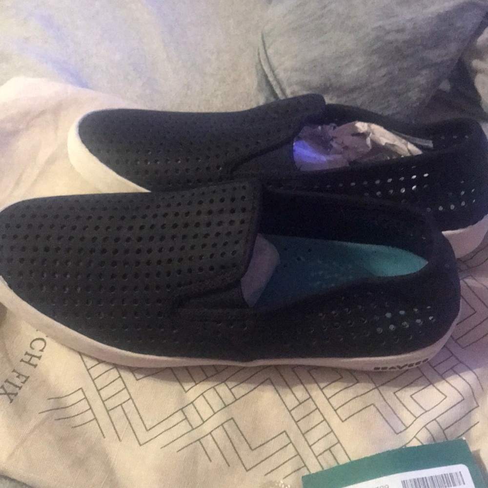 Men’s slip on sneaker